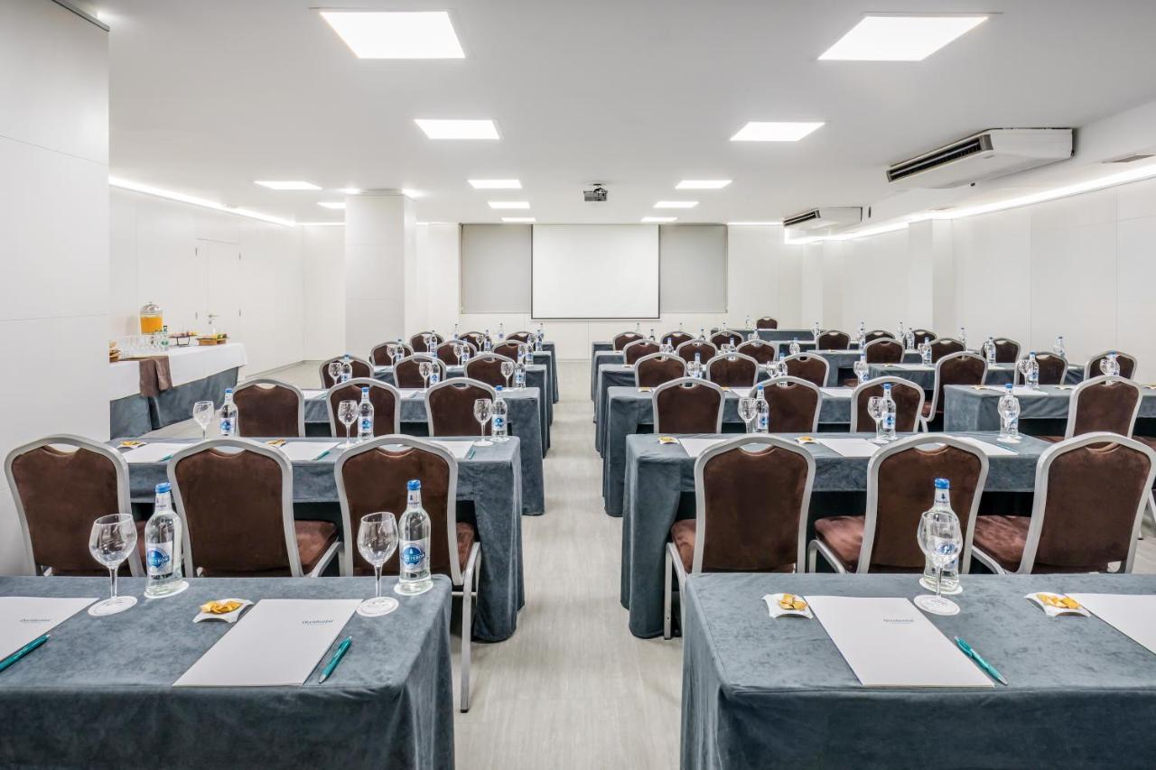 Occidental Cruz Contemporáneo Hotel 3*